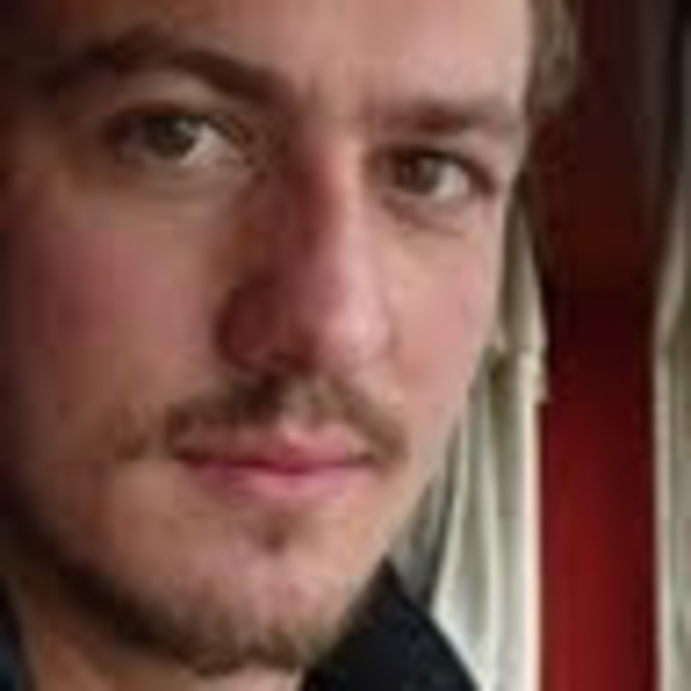 Meet your Posher, Eli